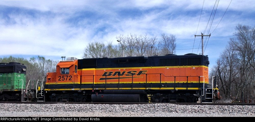 BNSF 2572